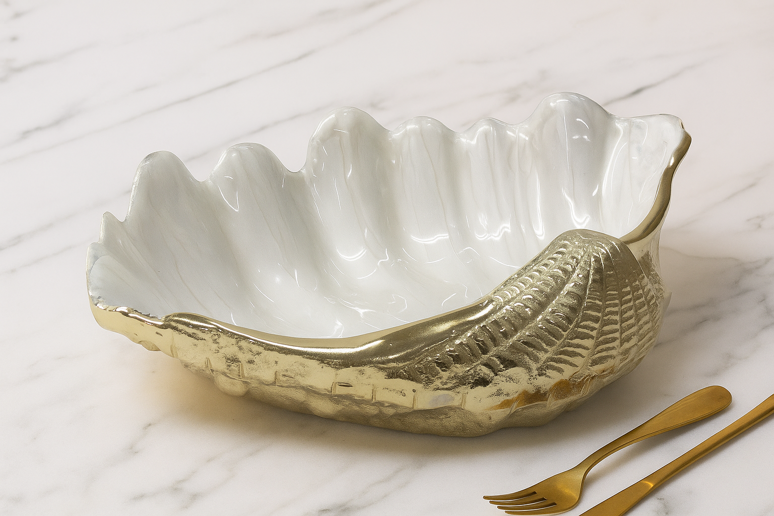 SHELL SHAPED HEAVY PLATTER