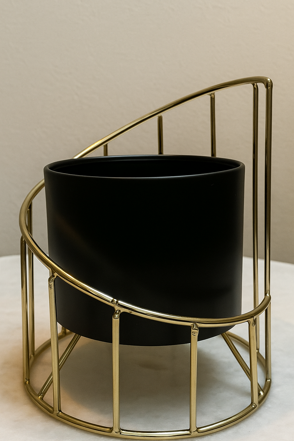 MODERN WAVE STYLE PLANTER/ CANDLEHOLDER
