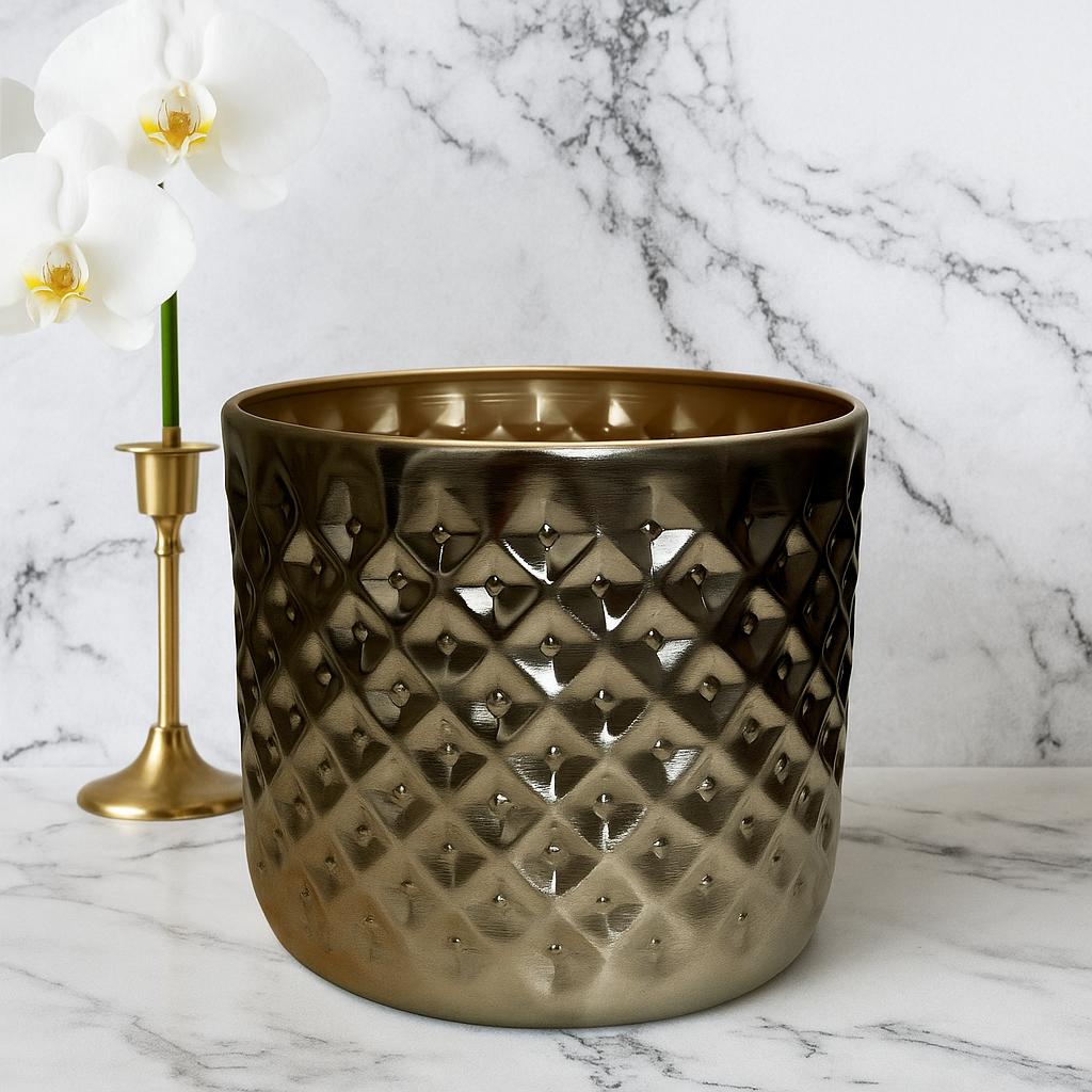 GOLDEN DIAMOND CUT PLANTER